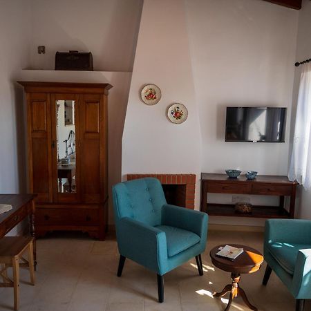 Rothkia'S Home Parekklisia Phòng bức ảnh